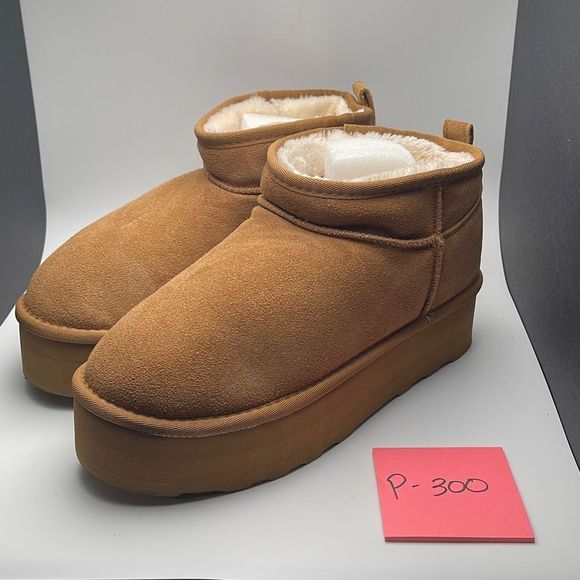 CUSHIONAIRE Women's Genuine Suede pull on platform boot +Memory Foam 10 WIDE CHE - Picture 3 of 7